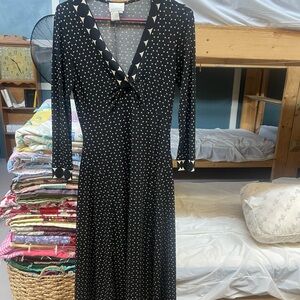 Donna Morgan Black and White Geometric Long Sleeve Dress